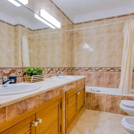 Atlantico View - Front - * كوارتيرا